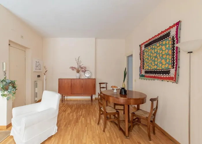 Iflat Little & Bright In Trevi Fons Trevi I Apartment